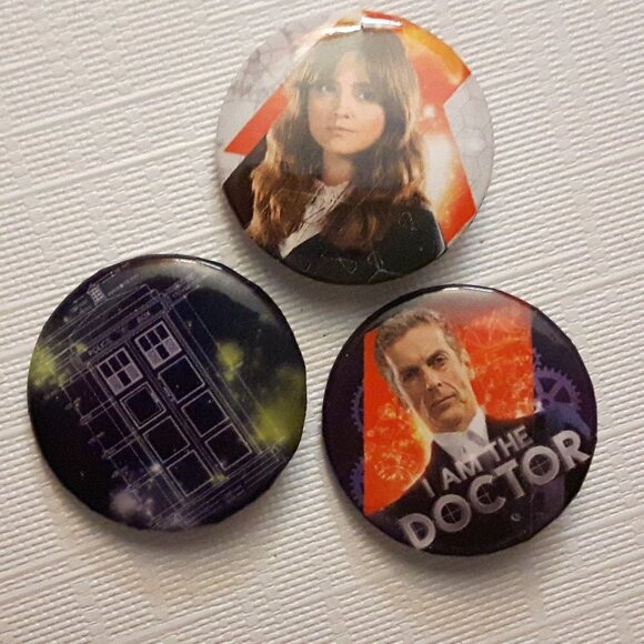 BBC Doctor Who Pin Lot Tardis Peter Capaldi Clara - Picture 1 of 2